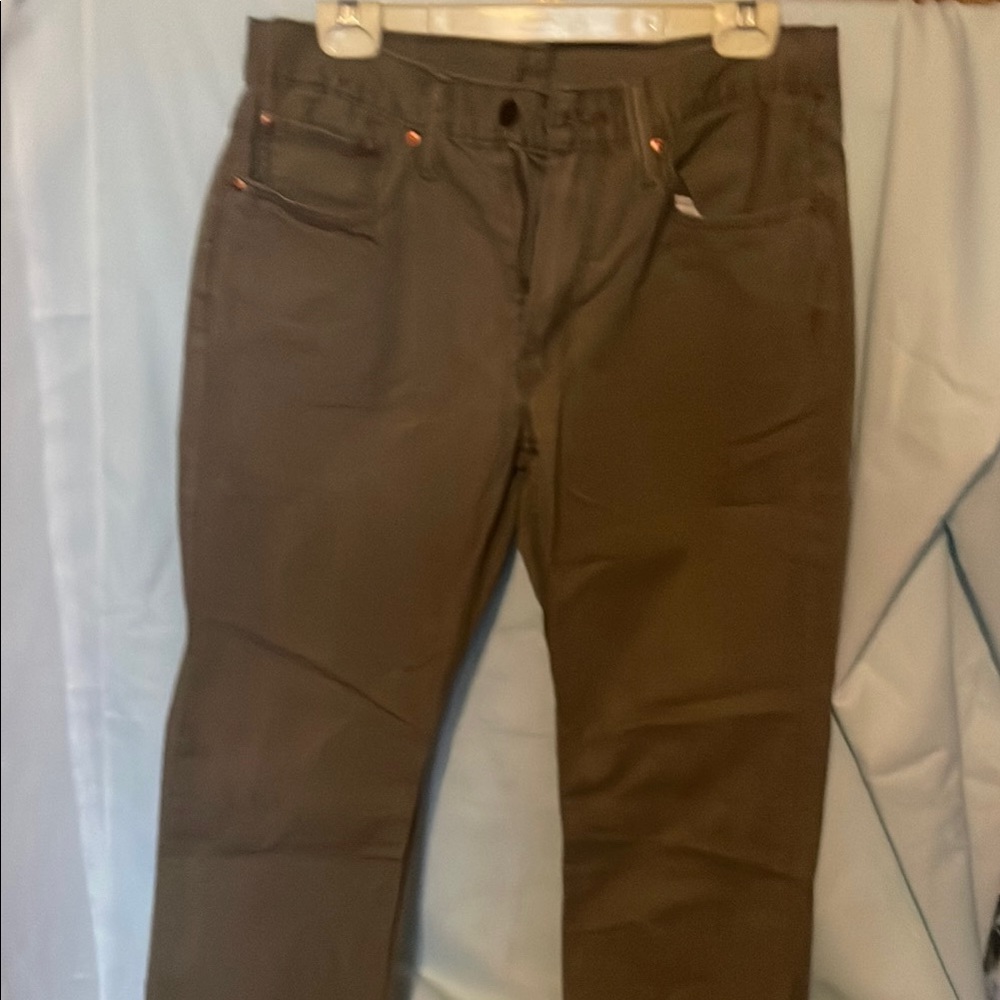 Levi’s Stylish Olive Green Pants